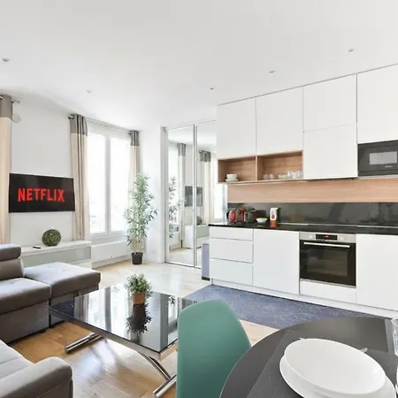 Quartier Champs-elysees 1 Bedroom Free Netflix Apartment